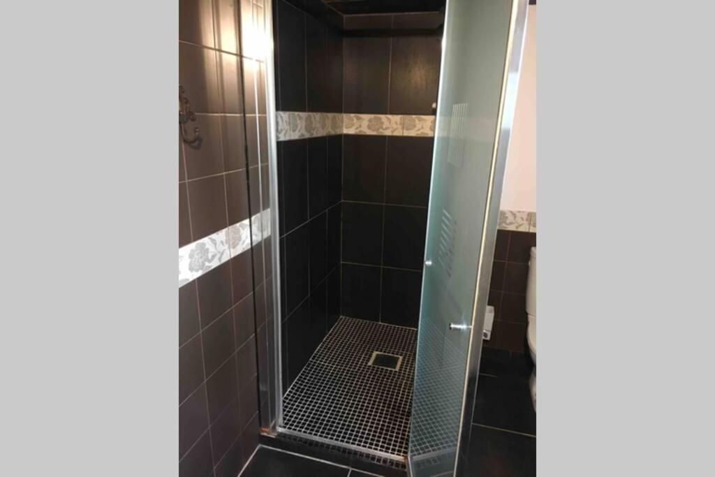 Bel Appartement En Rez De Jardin, 10Min Centre Et 300M Quais De Seine Wifi Rouen Zewnętrze zdjęcie